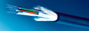 Cables ópticos con cubierta de poliamida (Nylon) para entornos adversos 