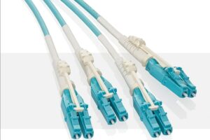 Conector de fibra LC Unibody con tecnología Spectro-Link